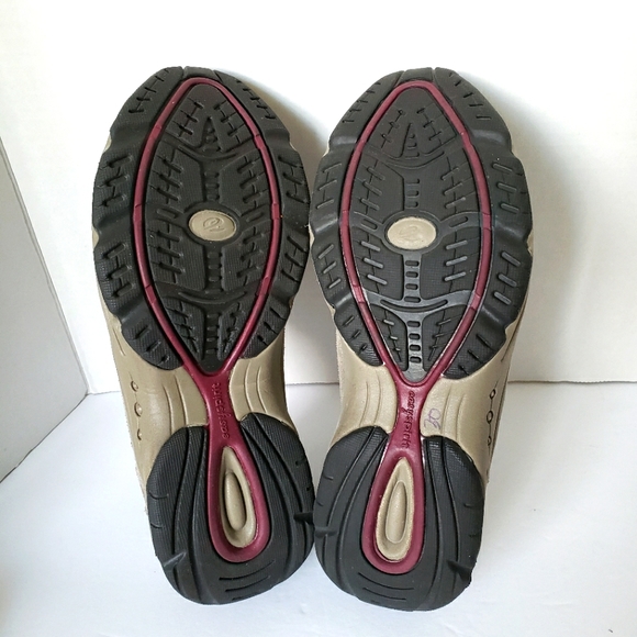 Easy Spirit Women's Lace-Up Sneakers Airborne Walking Shoes - Picture 6 of 6